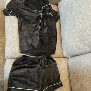 Silk pajama set size medium.